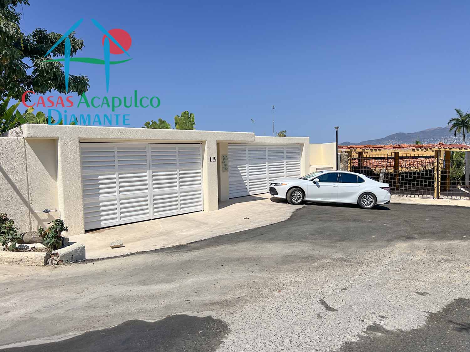 Villa Canora - Fachada 1